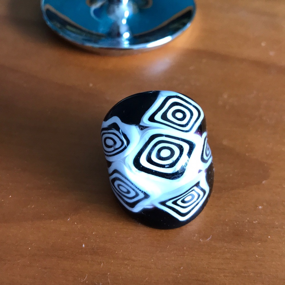 Oversize acrylic ring
